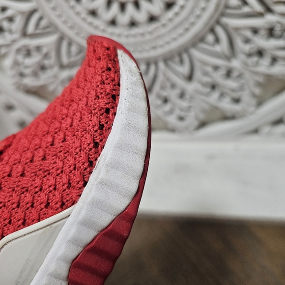 Puma Red Sneakers with Gold Accents womans 6.5 - Picture 7 of 9